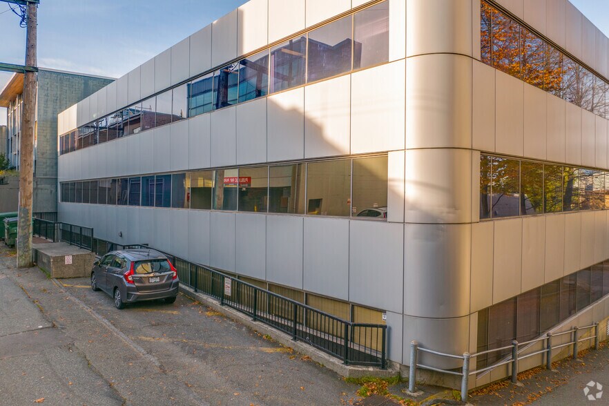 More Photos Of 828 W 8th Ave, Vancouver Office For Lease