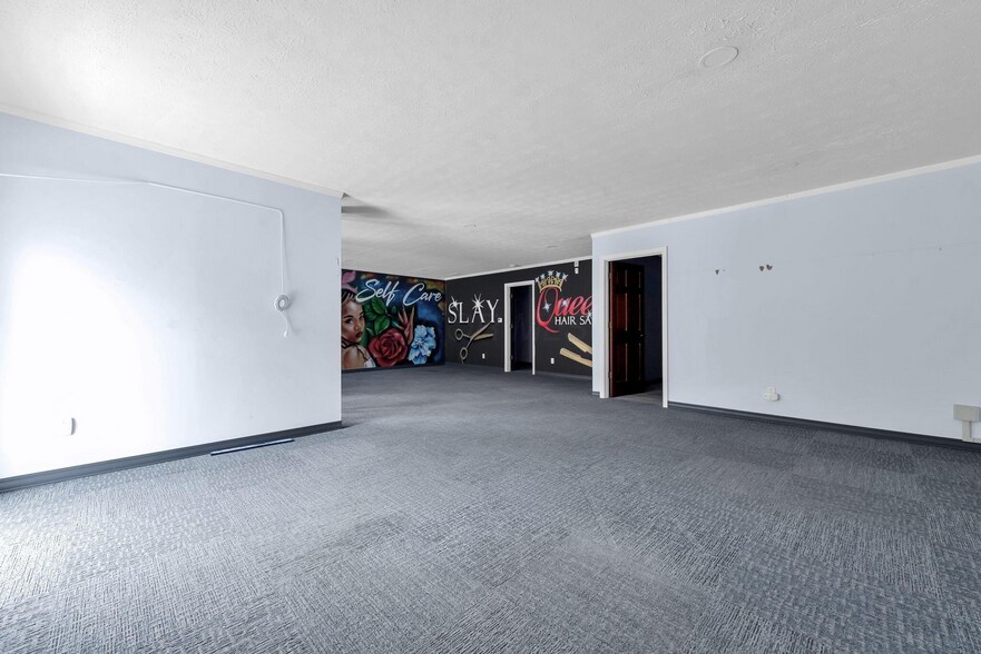 More Photos Of 444-454 E Center St, Marion Office For Sale