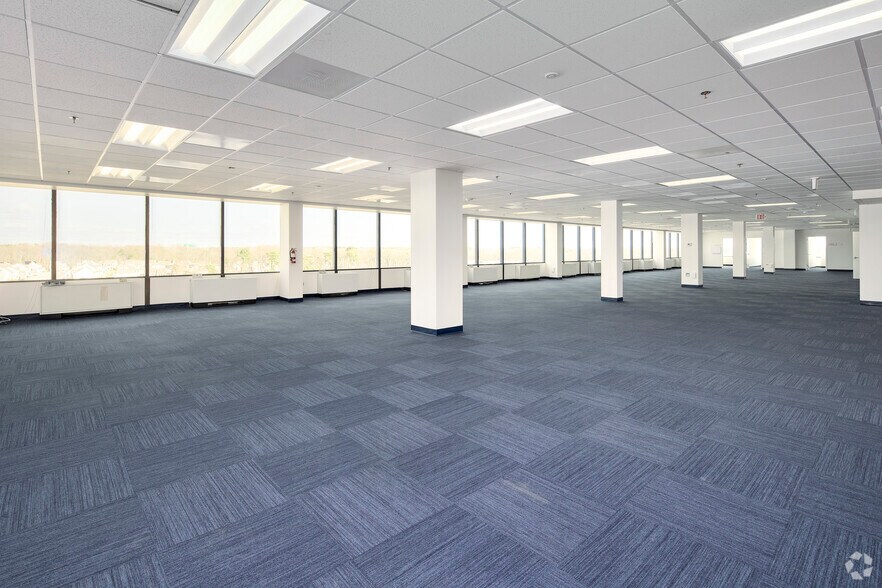 More Photos Of 10210 Greenbelt Rd, Lanham Office For Sale