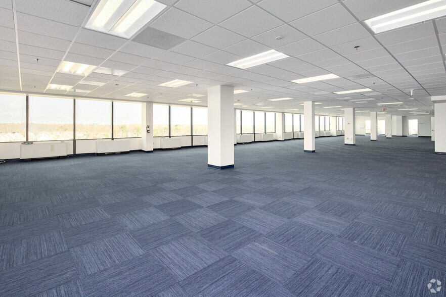 More Photos Of 10210 Greenbelt Rd, Lanham Office For Sale