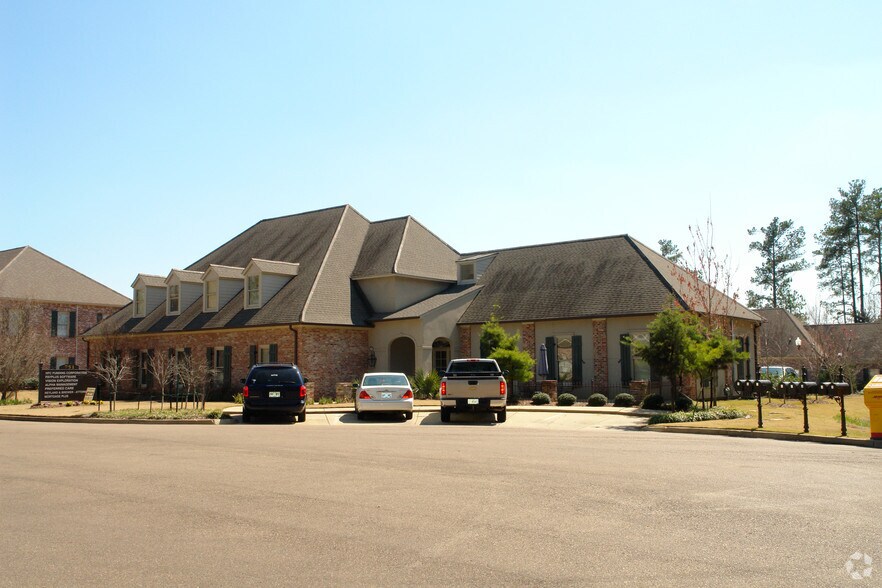 Primary Photo Of 751 Avignon Dr, Ridgeland Office For Lease