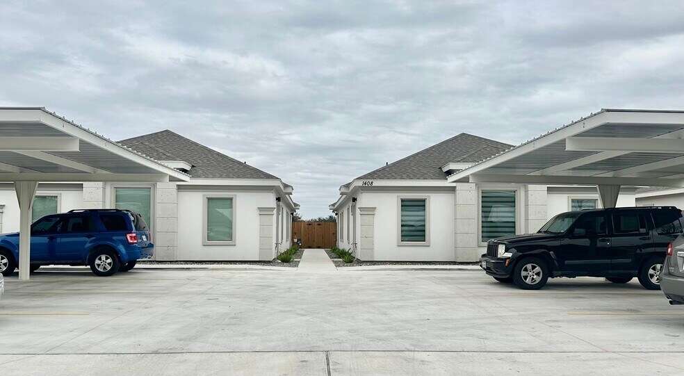 More Photos Of 1300 S Yankton St, Alton Apartments For Sale