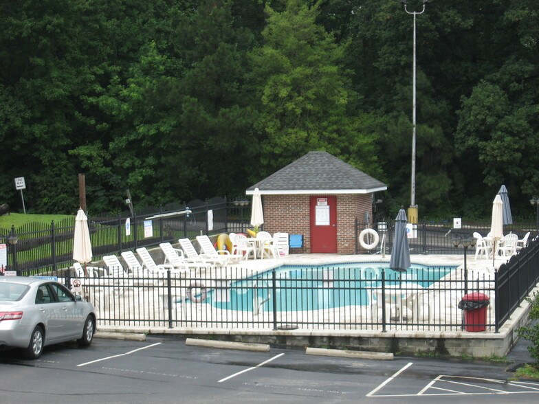 More Photos Of 9100 Wilcox Neck Rd, Charles City Marina For Lease