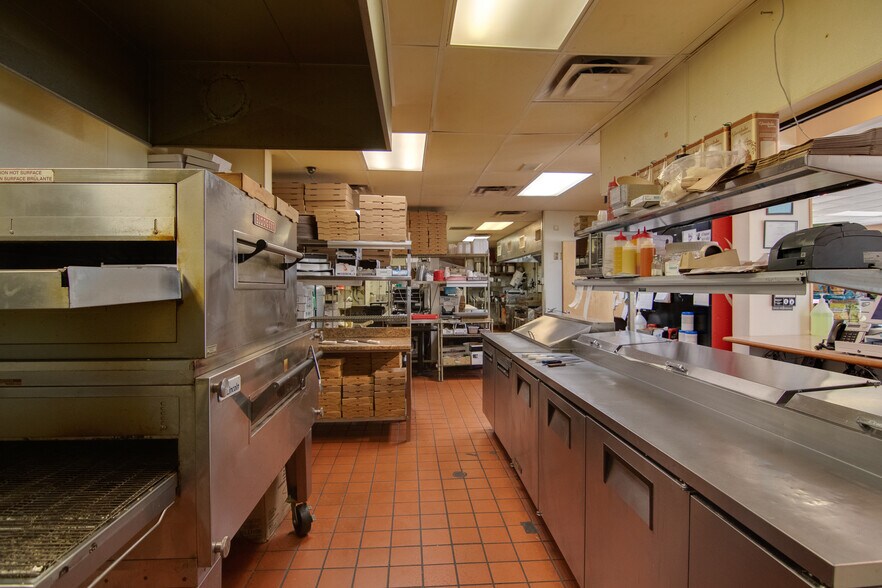 More Photos Of 12 Lancaster Rd, Gorham Fast Food For Sale