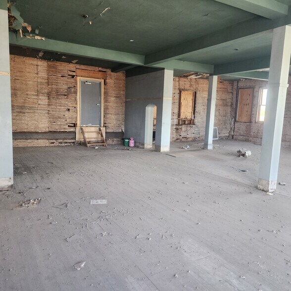 More Photos Of 739 Minnesota Ave, Kansas City Office For Sale