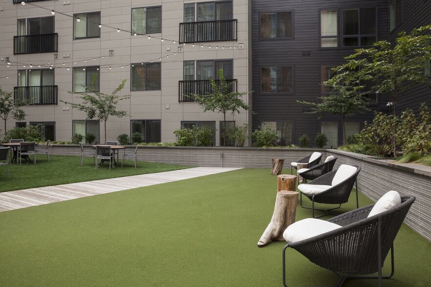 More Photos Of 625 H St NE, Washington Apartments For Lease