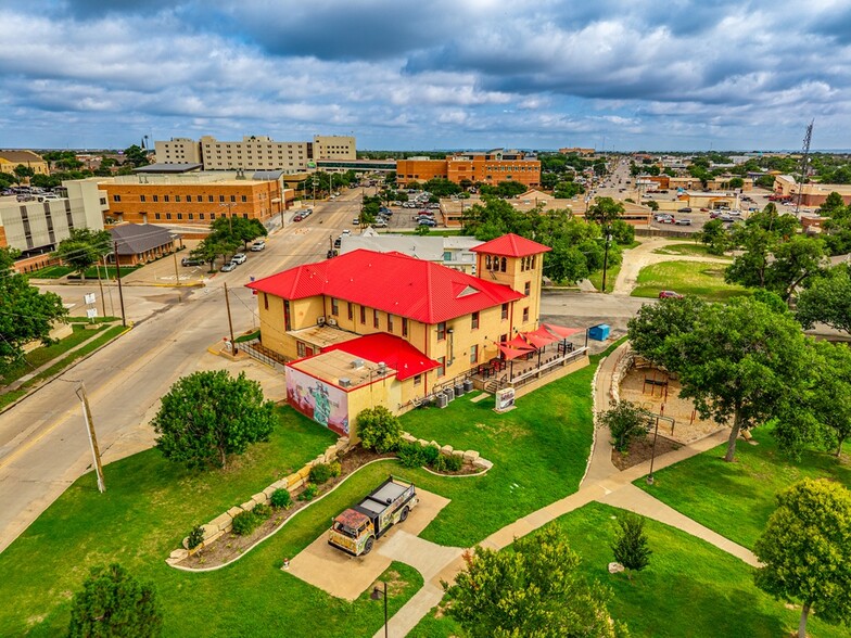 More Photos Of 200 S Magdalen St, San Angelo Police Fire Station For Sale