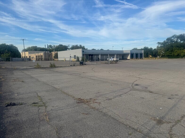 More Photos Of 1610 Stanley Ave, Dayton Industrial For Lease
