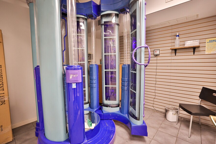 More Photos Of 1103 E Acton Ave, Wood River General Retail For Sale