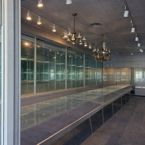 More Photos Of 308 Sunrise Hwy, Rockville Centre Storefront For Lease