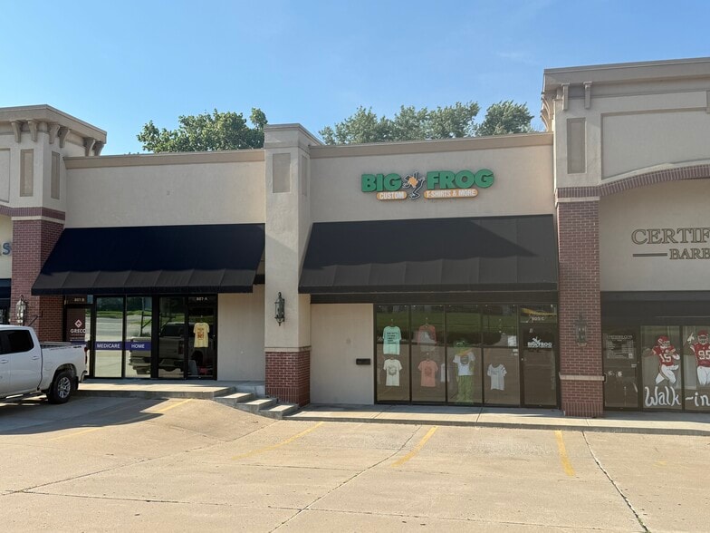 More Photos Of 805-807 W Main St, Blue Springs Storefront Retail Office For Sale