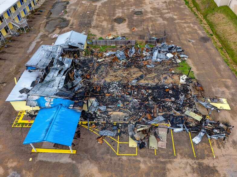 More Photos Of 3955 Clay St, Vicksburg Hotel For Sale