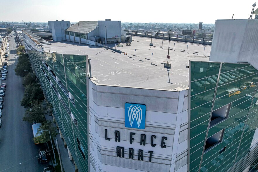 More Photos Of 1458 S San Pedro St, Los Angeles Unknown For Lease