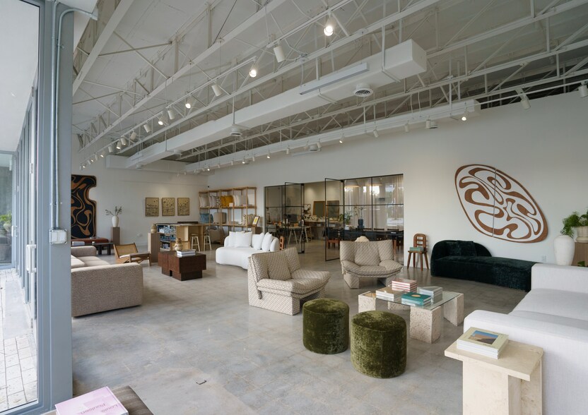 More Photos Of 777 NE 125th St, North Miami Storefront For Lease