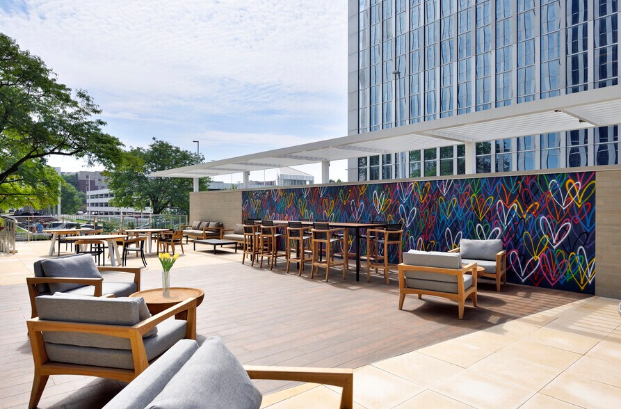 More Photos Of 8700 W Bryn Mawr Ave, Chicago Unknown For Sale