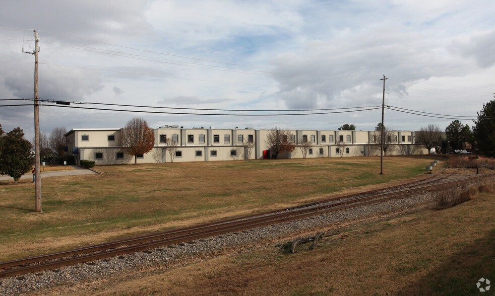 Primary Photo Of 1425 Candler Rd, Gainesville Warehouse For Sale