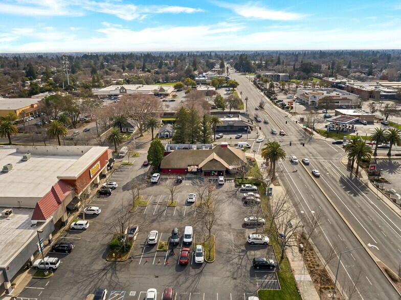 More Photos Of 6400 Fair Oaks Blvd, Carmichael Restaurant For Sale