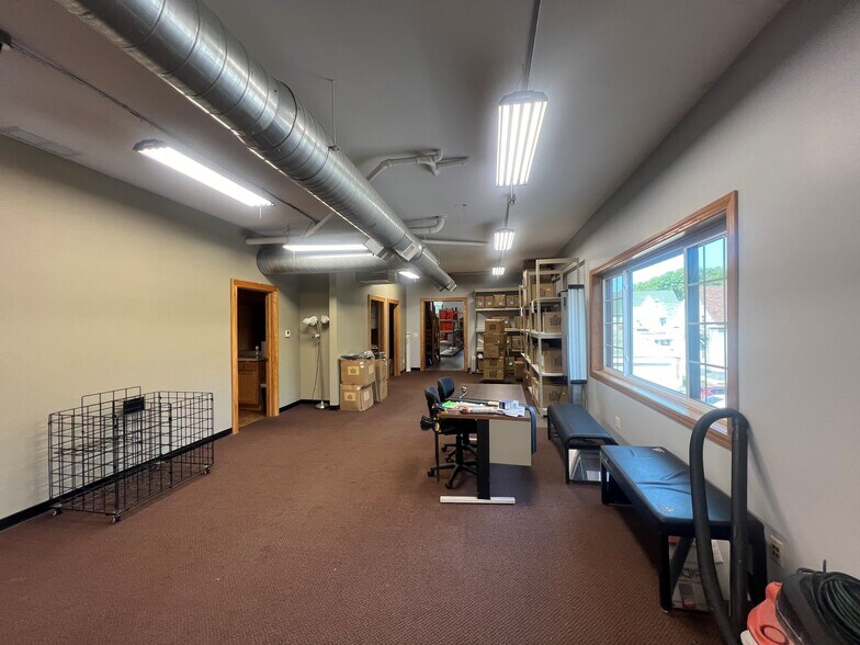 More Photos Of 1018 W Lincoln Ave, Milwaukee Storefront Retail Residential For Sale