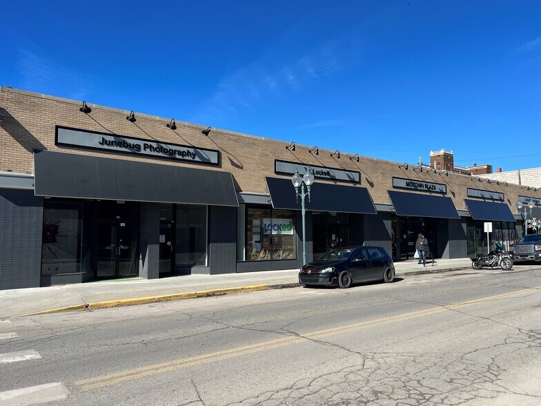 Primary Photo Of 114 S 4th St, Manhattan General Retail For Lease