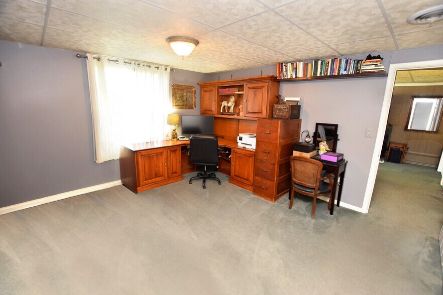 More Photos Of 4034-4036 Grand Blanc Rd, Swartz Creek Freestanding For Sale