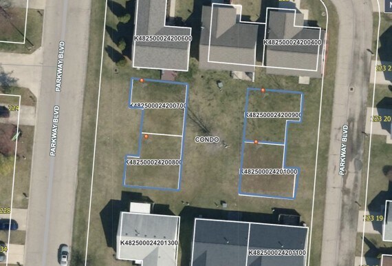 More Photos Of 223 Parkway Blvd, Urbana Land For Sale