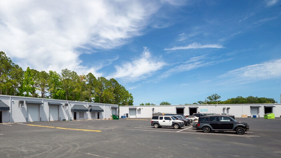 More Photos Of 5151 Sunbeam Rd, Jacksonville Warehouse For Lease