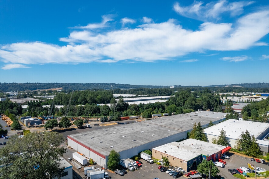 More Photos Of 8805-8815 S 190th St, Kent Unknown For Lease