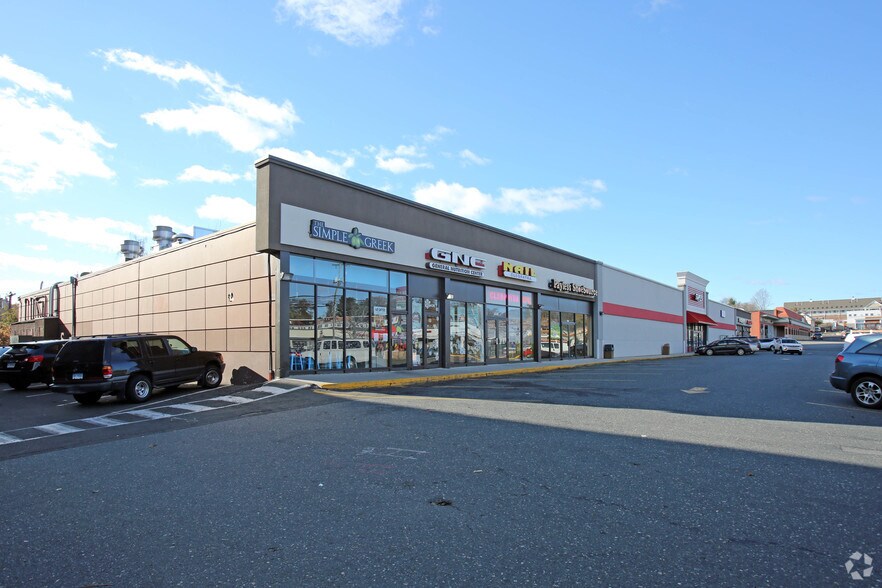 Primary Photo Of 420-440 Westport Ave, Norwalk Storefront For Lease
