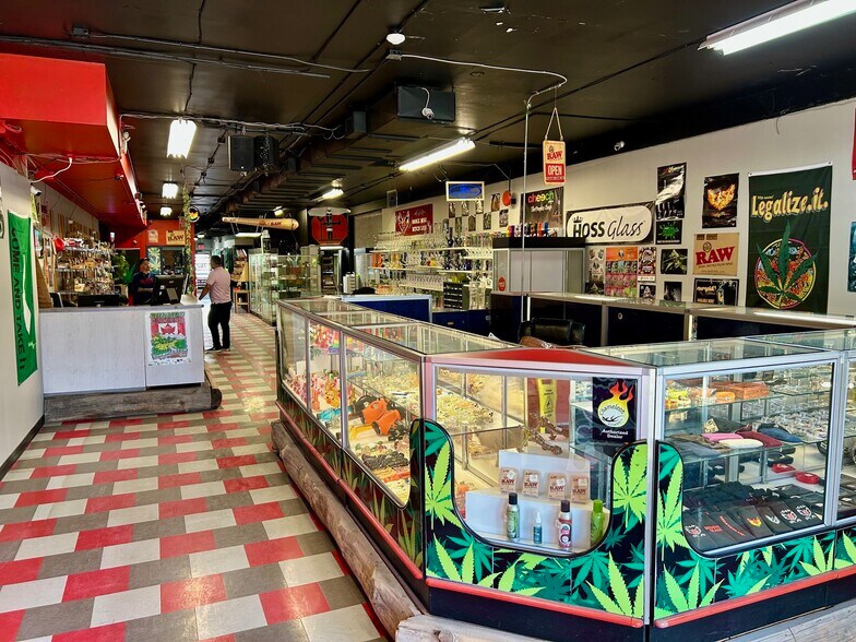 More Photos Of 762 Ouellette Av, Windsor Storefront Retail Office For Sale