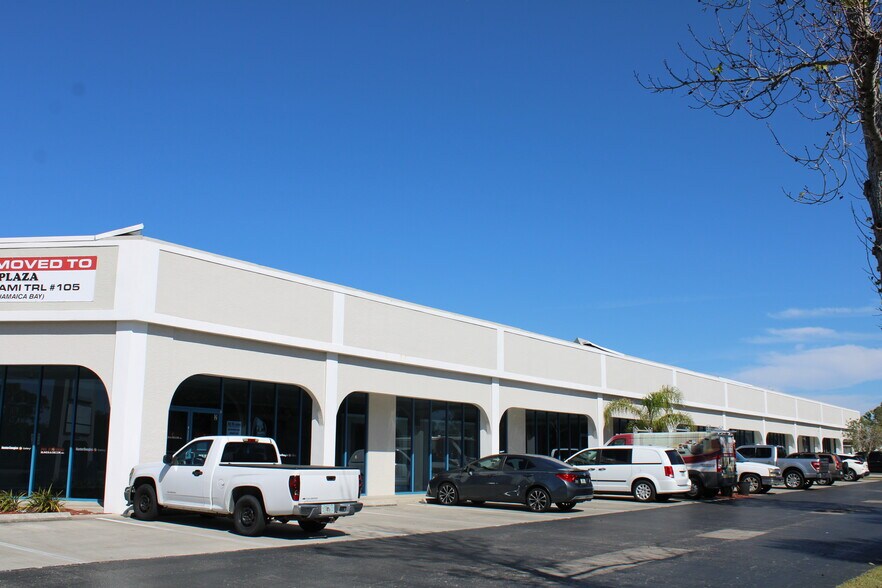 More Photos Of 15881 S Tamiami Trl, Fort Myers Unknown For Lease