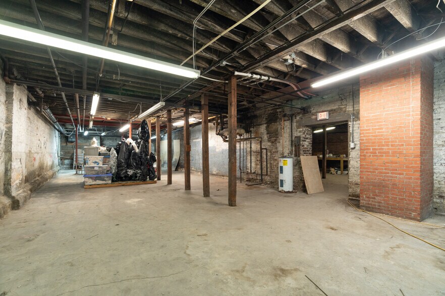 More Photos Of , Knoxville Unknown For Sale