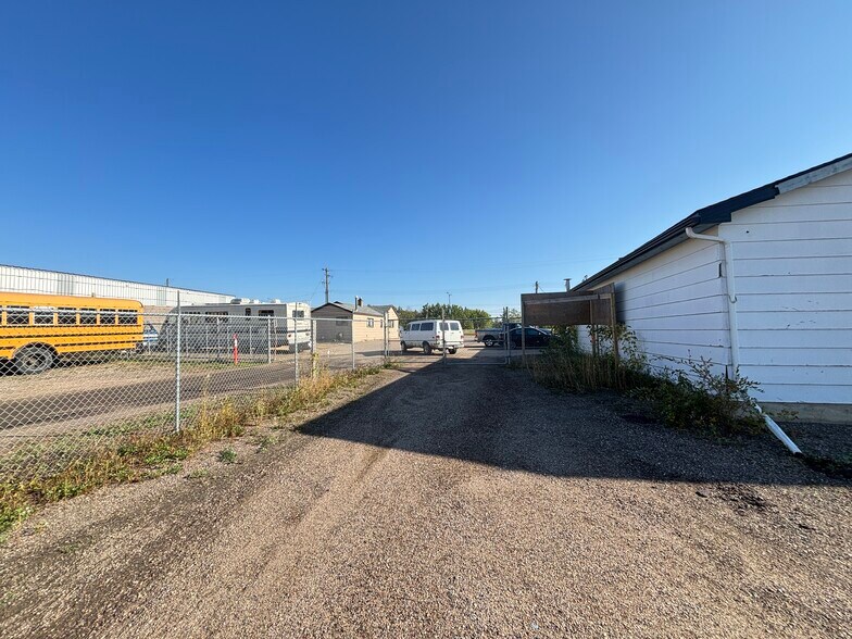 More Photos Of 2010 8 Av, Cold Lake Land For Lease