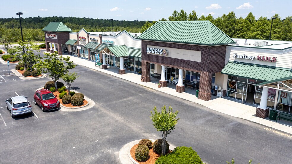 More Photos Of 925 Seaside Rd SW, Ocean Isle Beach General Retail For Lease