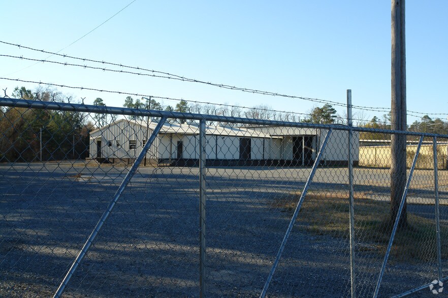 More Photos Of 9809 Mann Rd, Little Rock Warehouse For Sale