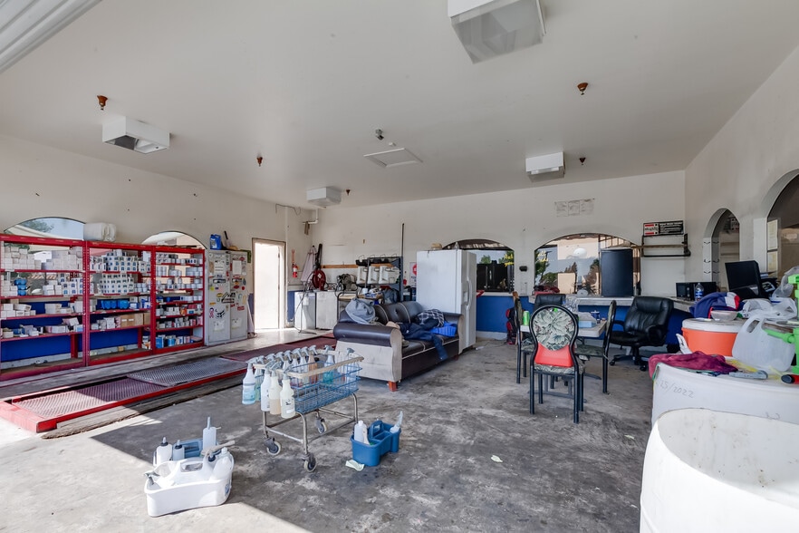 More Photos Of 3706 Highland Ave, Highland Carwash For Sale