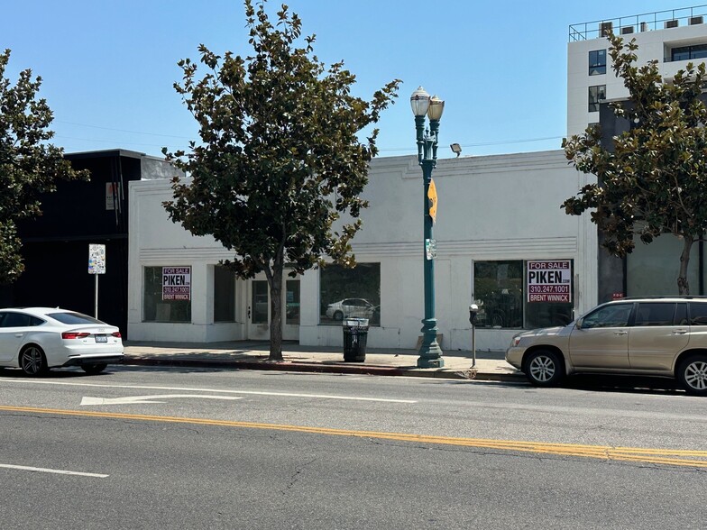 Primary Photo Of 11012 Magnolia Blvd, North Hollywood Storefront For Lease