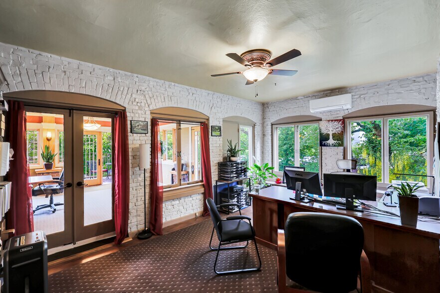 More Photos Of 820 W 7th Ave, Spokane Office Residential For Sale