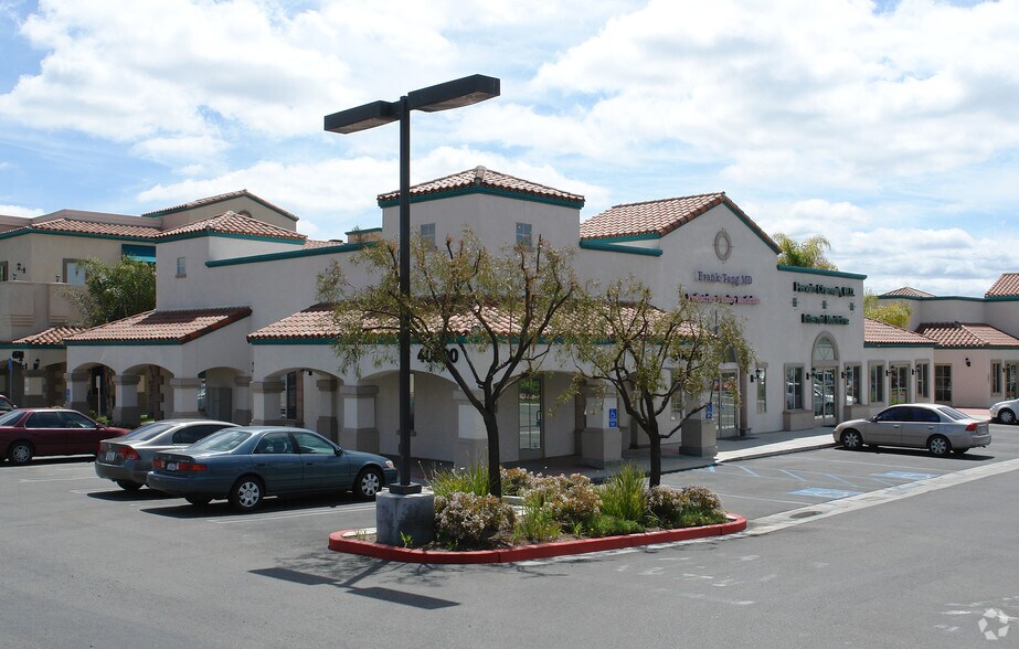 Primary Photo Of 40690 California Oaks Rd, Murrieta Medical For Lease