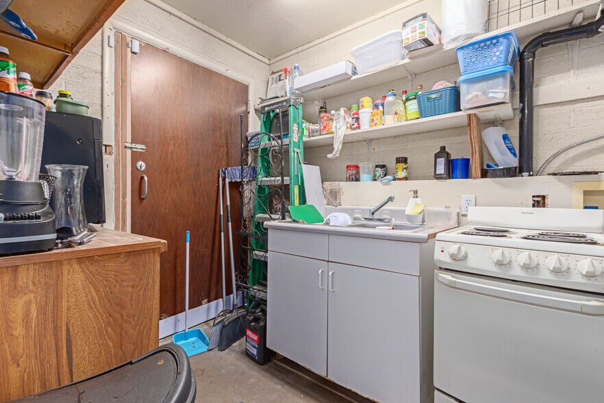 More Photos Of 22030 S Ellsworth Rd, Queen Creek General Retail For Sale