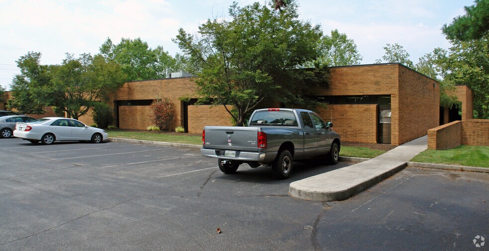 More Photos Of 9047 Executive Park Dr, Knoxville Office For Lease