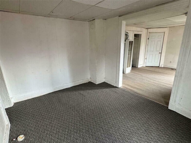 More Photos Of 99 Robinson St, Binghamton Multifamily For Sale