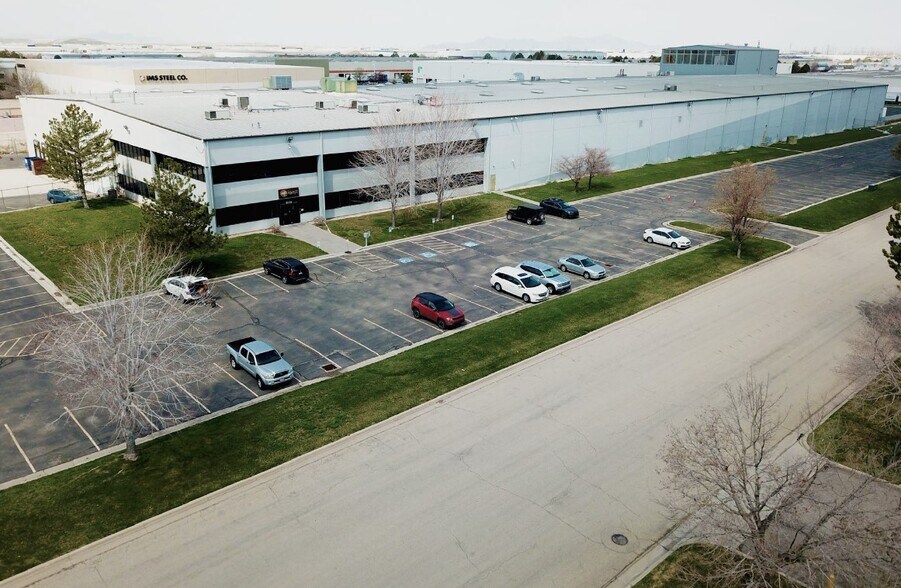 More Photos Of 1960 S 4250 W, Salt Lake City Manufacturing For Lease