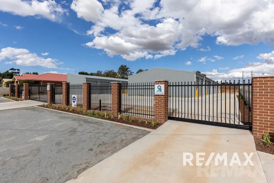 More Photos Of 52 Boundary St, Junee Warehouse For Lease