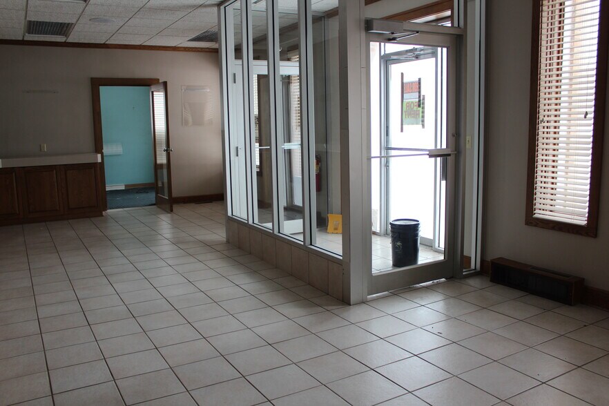 More Photos Of N4386 State Road 49, Poy Sippi Bank For Sale