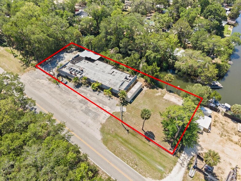 Primary Photo Of 6024 Cortez Blvd, Weeki Wachee General Retail For Sale