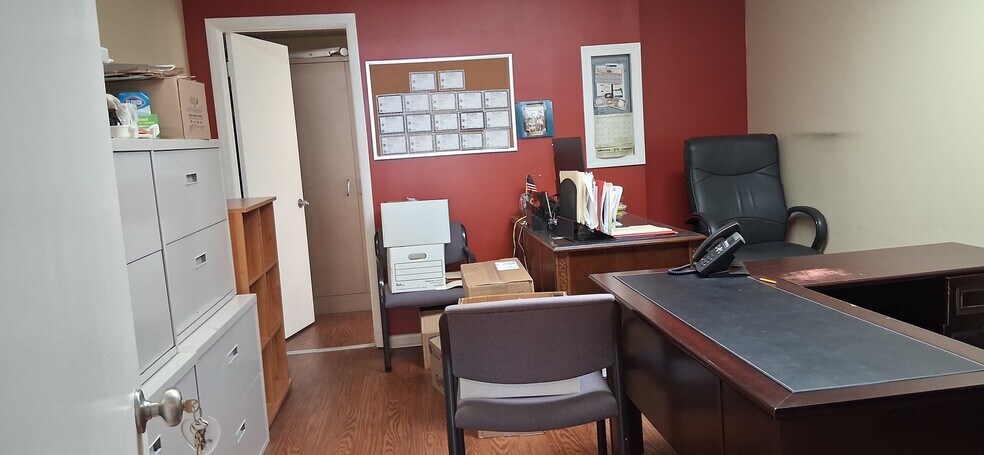 More Photos Of 4023-4025 Church St, Skokie General Retail For Sale