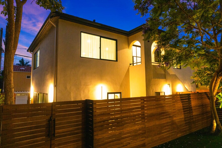 More Photos Of 7372 Fay Ave, La Jolla Multifamily For Sale