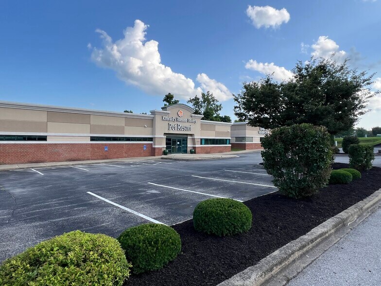 More Photos Of 13300 Magisterial Dr, Louisville Veterinarian Kennel For Lease