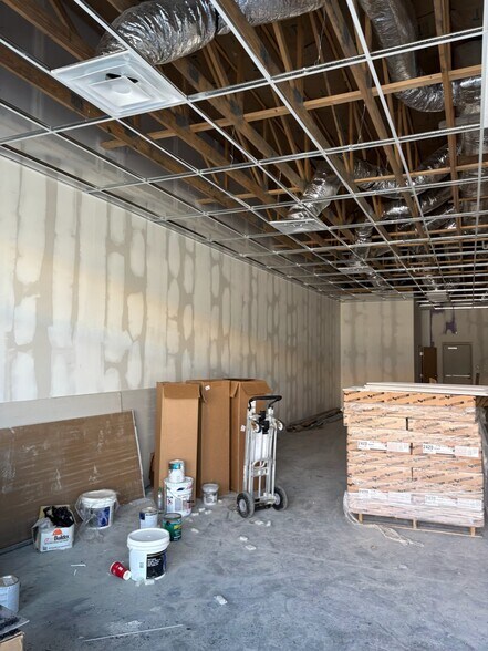 More Photos Of 1815 US-45 byp, Jackson General Retail For Lease