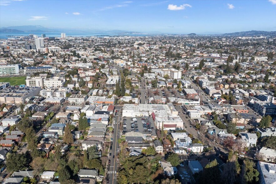 More Photos Of 84 Monte Vista Ave, Oakland Apartments For Sale